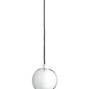 Frandsens Ball lampe er en designklassiker med sin enkle, runde form og tidløse æstetik.